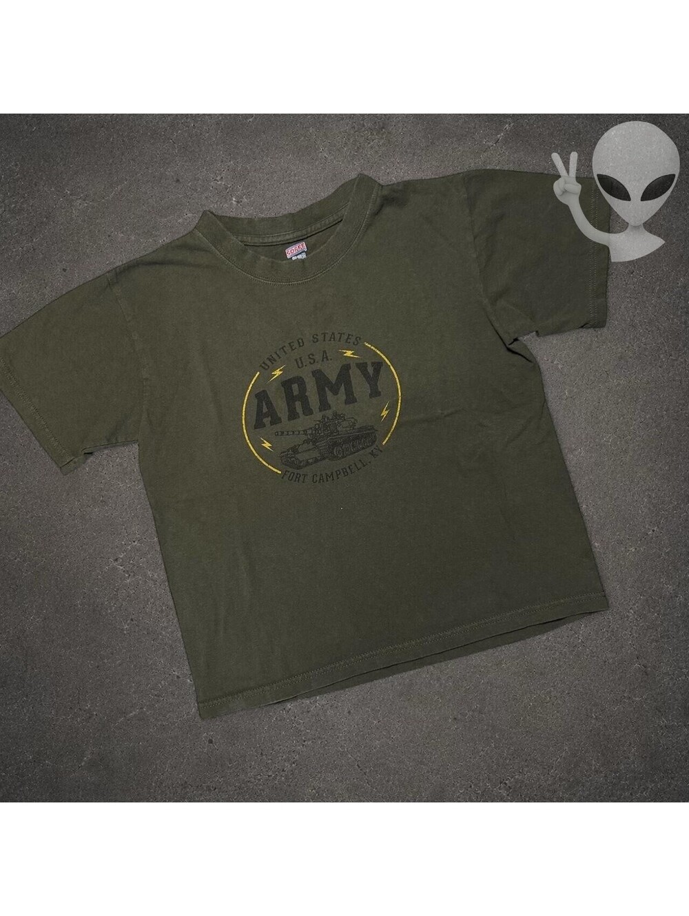 Unbranded Vintage US Army Tank Graphic Tee T-Shirt Womens Womens Small Olive
